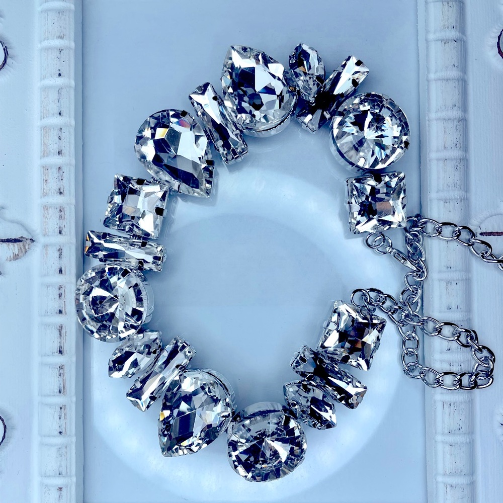 New! Zara’s Stones Chocker Necklace